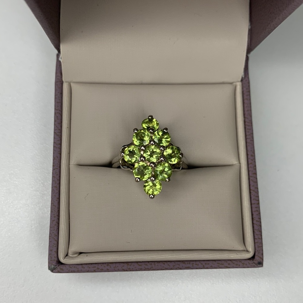 Sterling Silver 925 Peridot Elegant Green Gemstone Cluster Ring Size 7 August